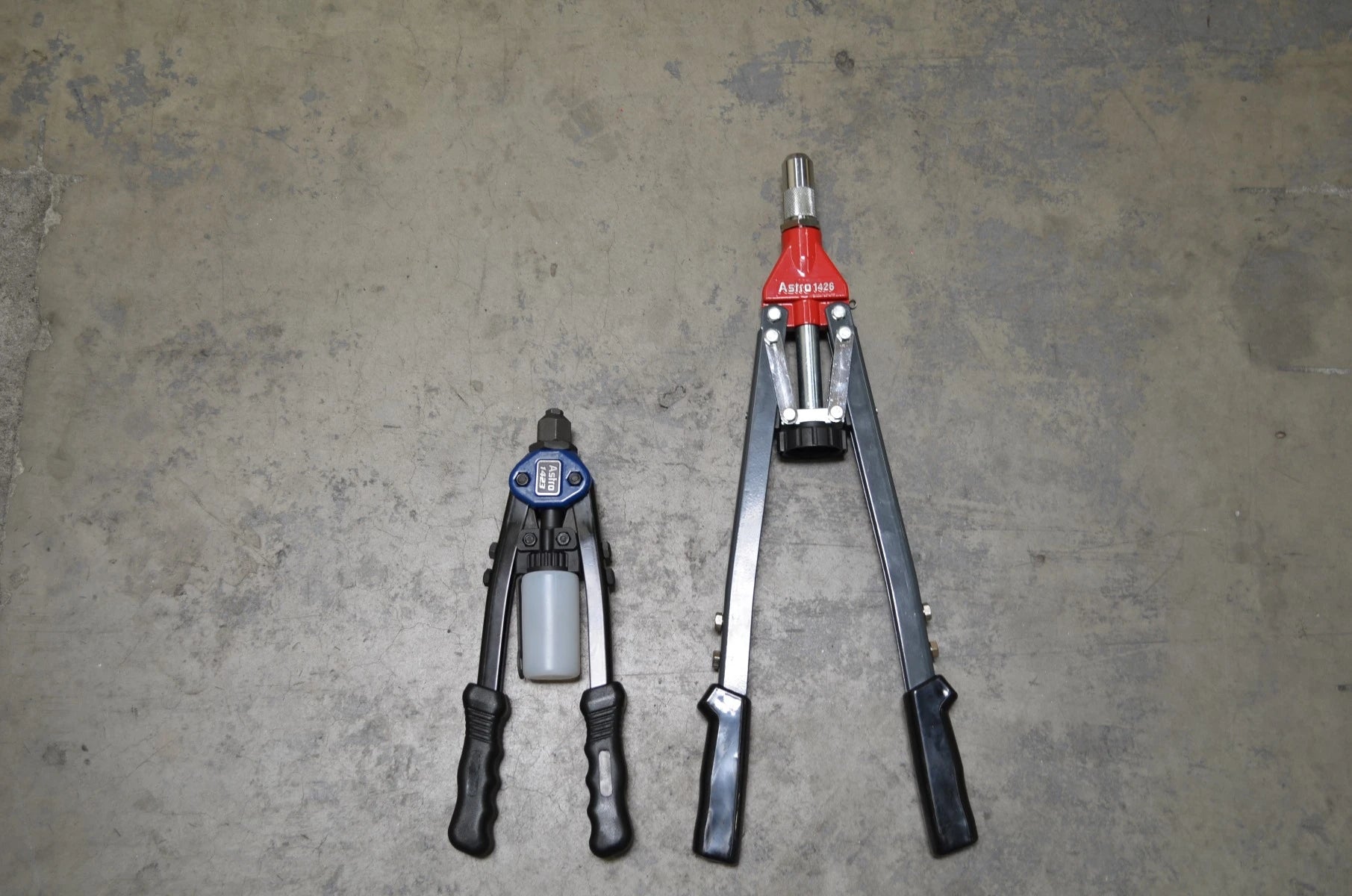 Astro 1423 1/4" HD 13" Hand Riveter