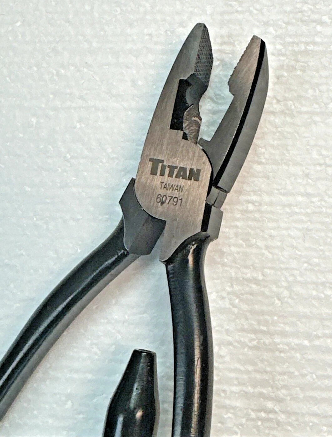 Titan 60791 9-Inch Safety Wire Twisting Pliers