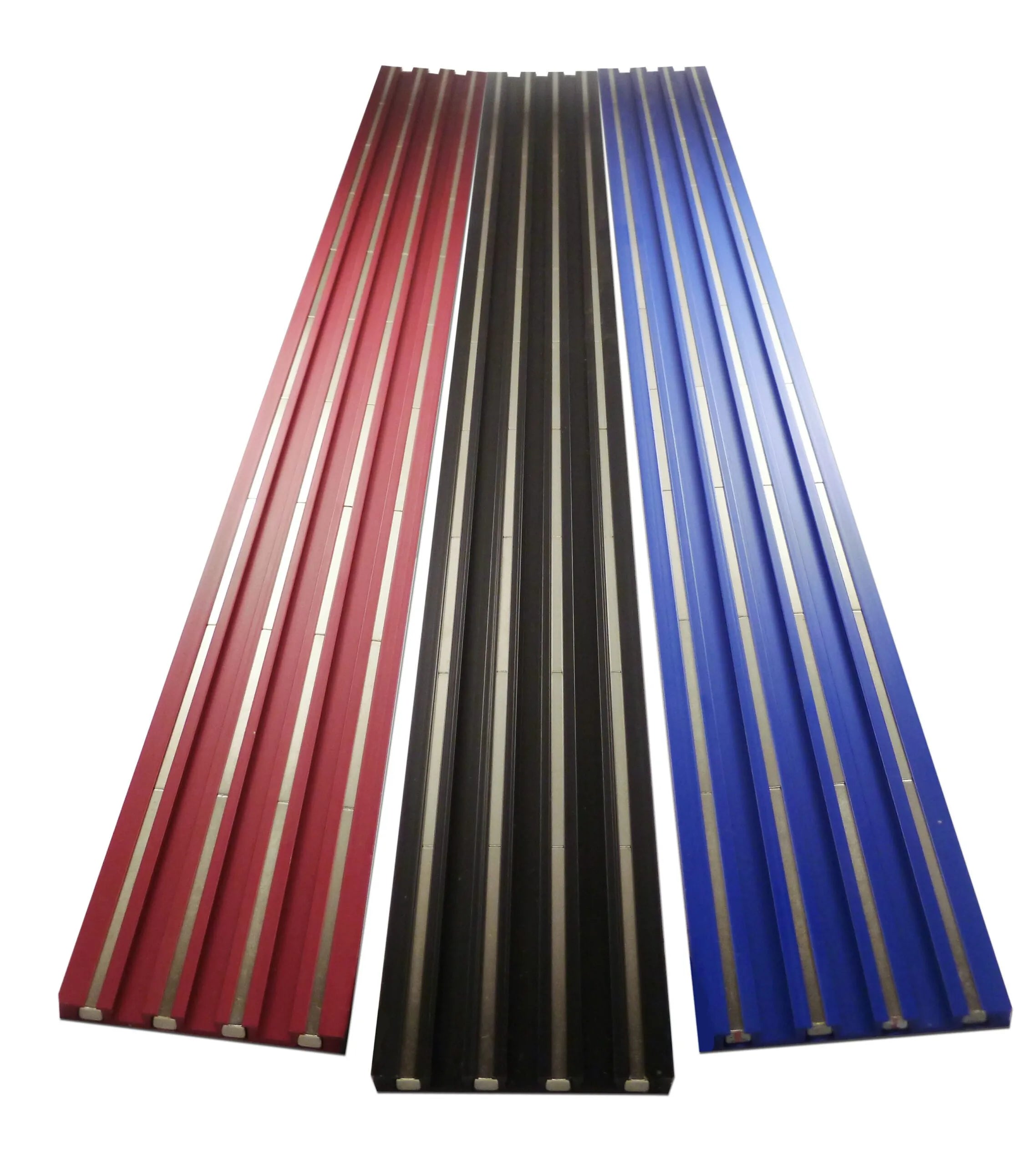 20" RED MAGRAIL - TRIPLE SLOT